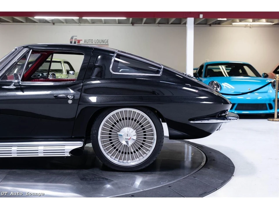 1963 Chevrolet Corvette C2 - Image 16 of 31