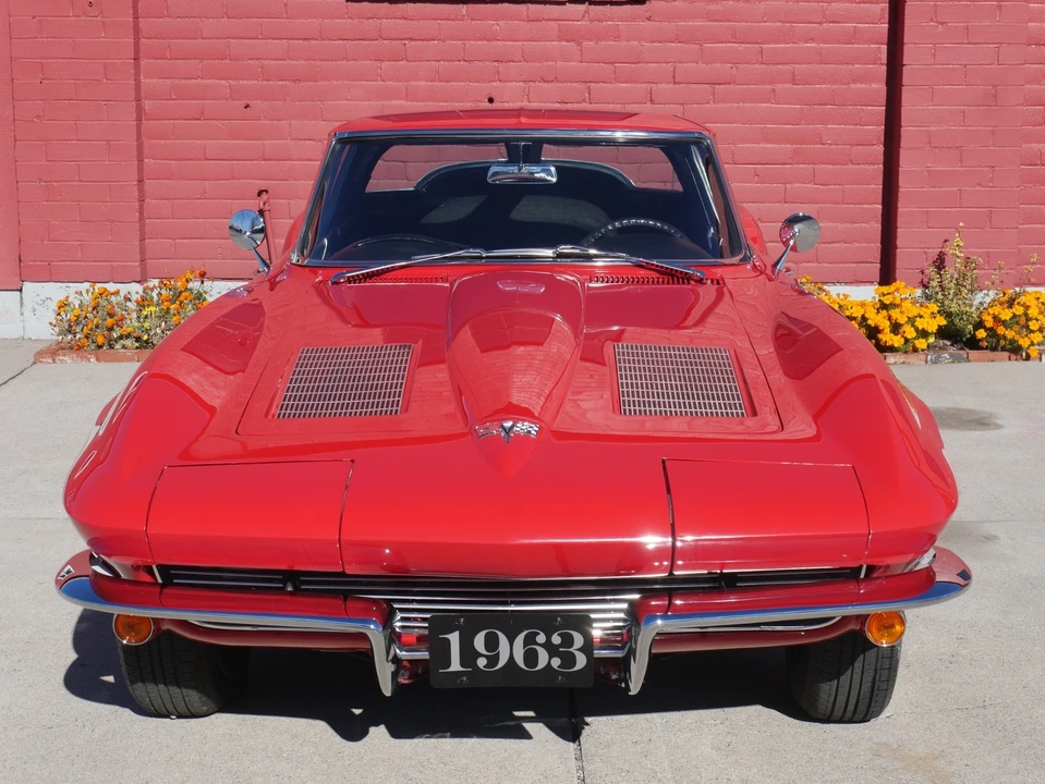 1963 Chevrolet Corvette C2 - Image 3 of 12