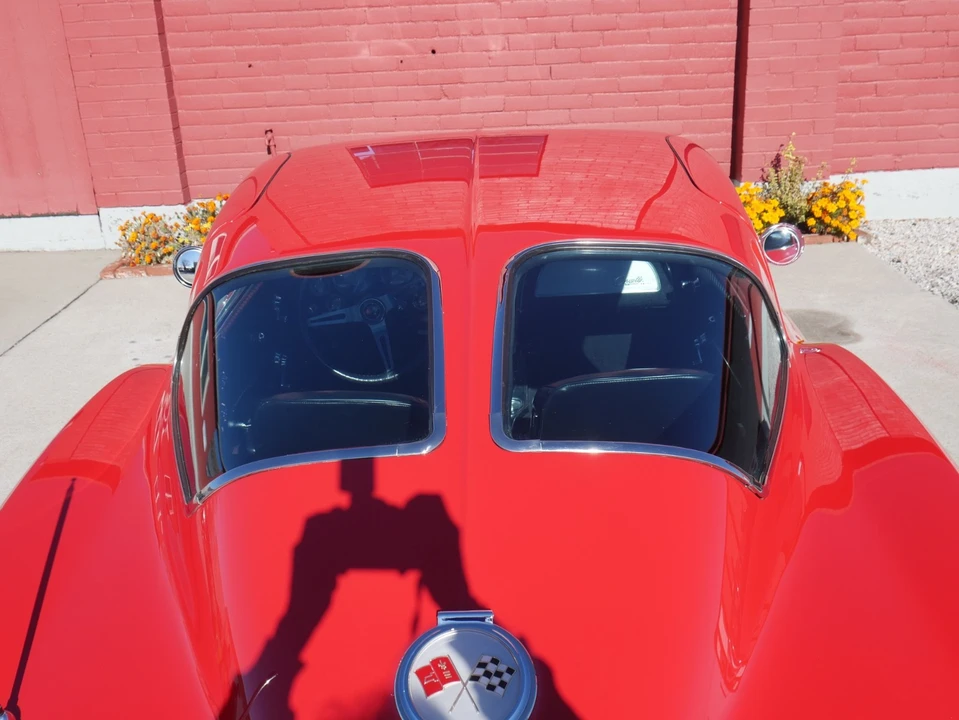 1963 Chevrolet Corvette C2 - Image 10 of 12