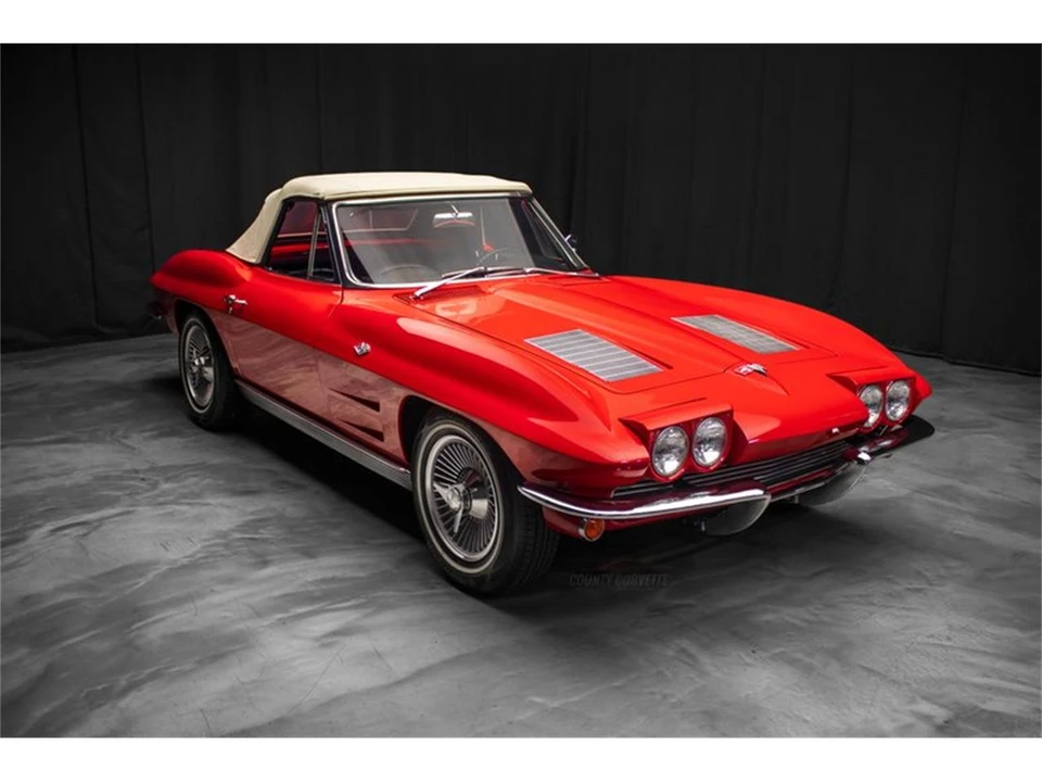 1963 Chevrolet Corvette C2 - Image 11 of 31