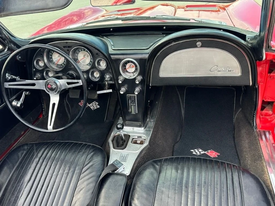 1963 Chevrolet Corvette C2 - Image 10 of 12