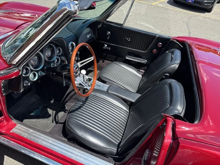 1963 Chevrolet Corvette C2 - Image 25 of 31