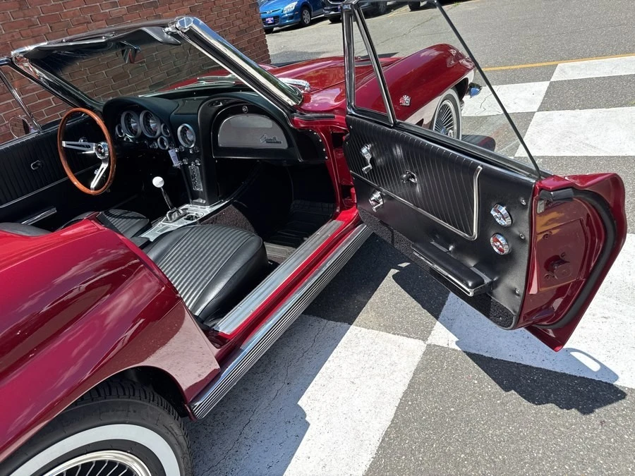1963 Chevrolet Corvette C2 - Image 27 of 31