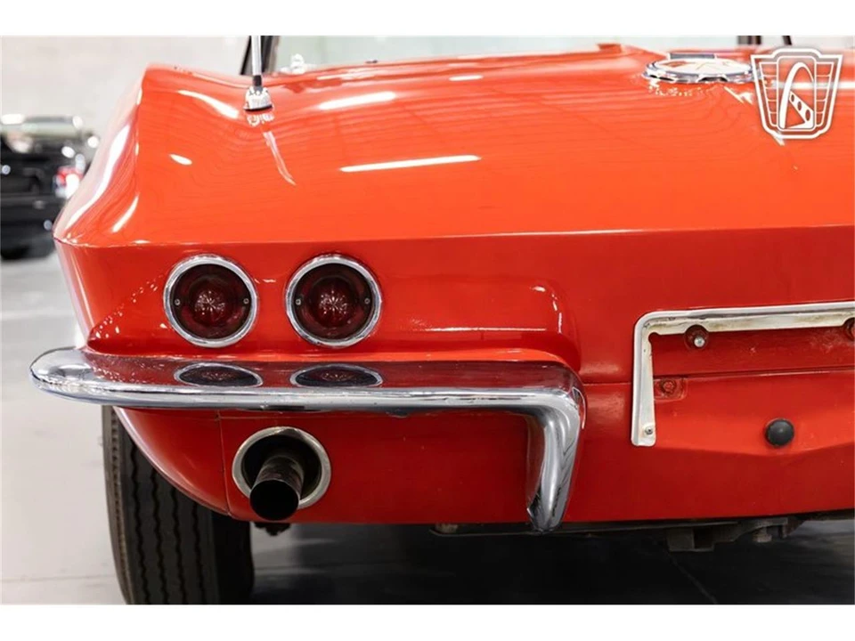 1963 Chevrolet Corvette C2 - Image 28 of 31