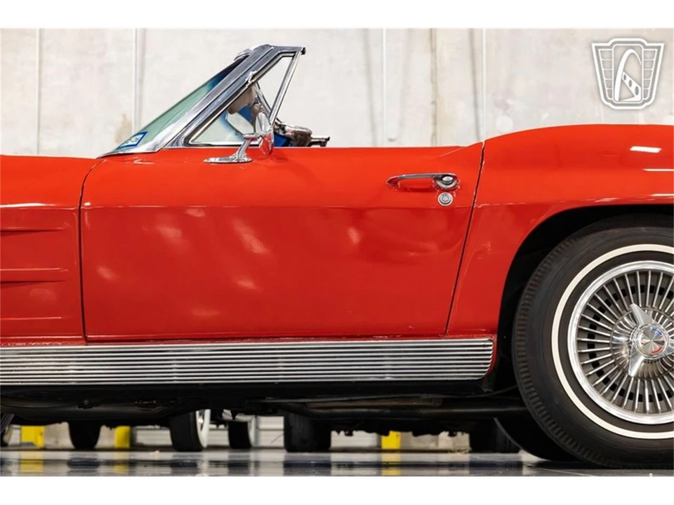 1963 Chevrolet Corvette C2 - Image 19 of 31