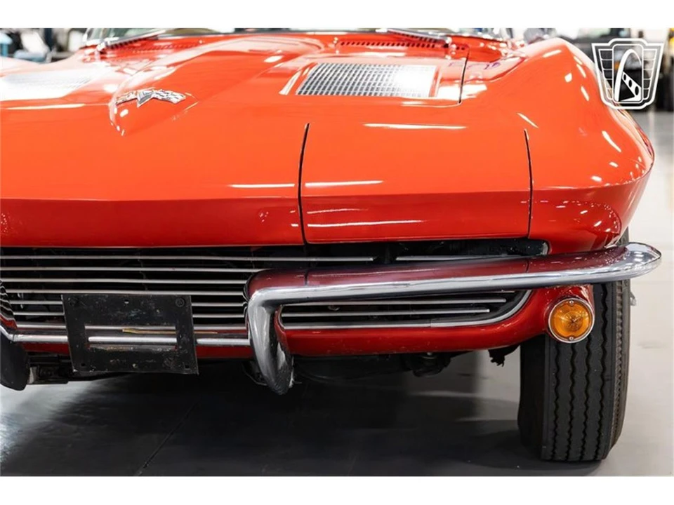 1963 Chevrolet Corvette C2 - Image 10 of 31
