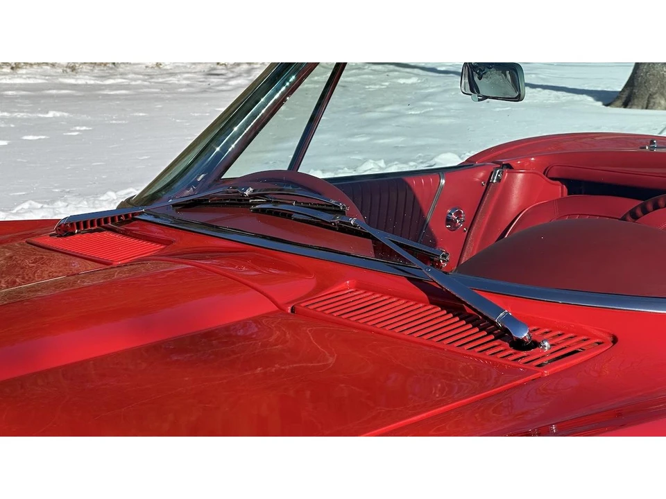 1963 Chevrolet Corvette C2 - Image 23 of 31
