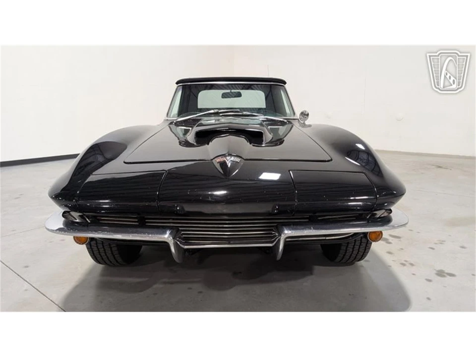 1963 Chevrolet Corvette C2 - Image 23 of 31