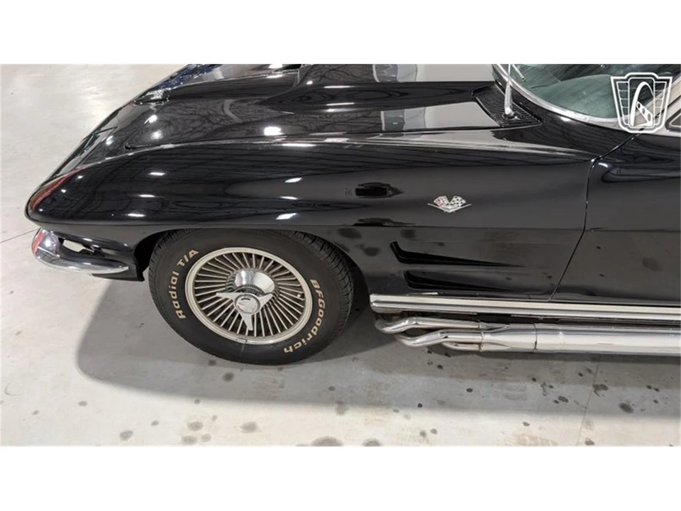 1963 Chevrolet Corvette C2 - Image 25 of 31