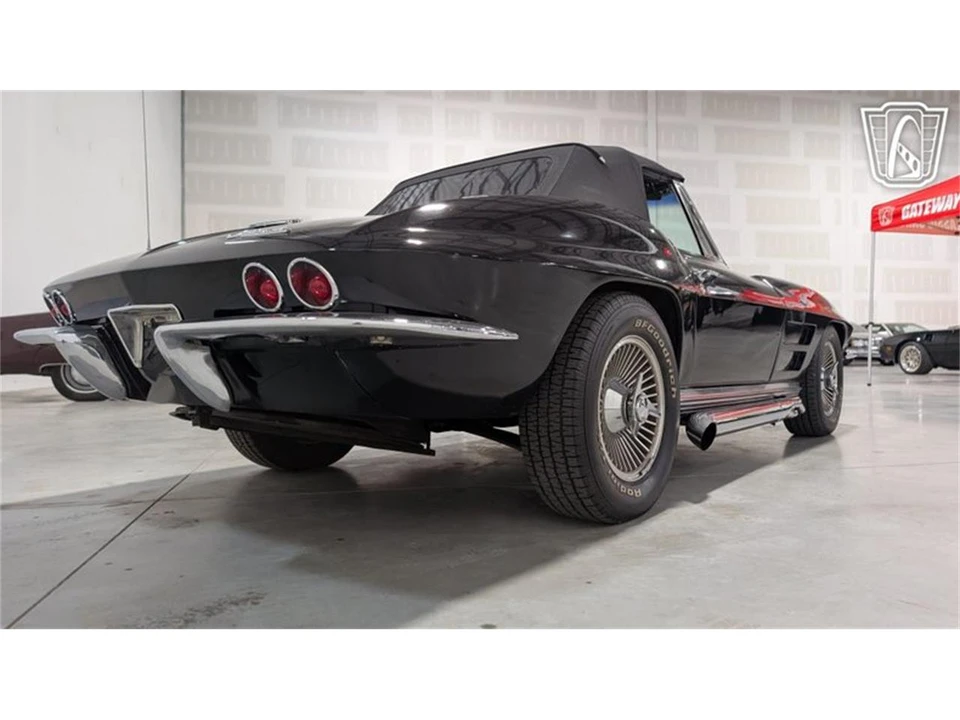 1963 Chevrolet Corvette C2 - Image 15 of 31