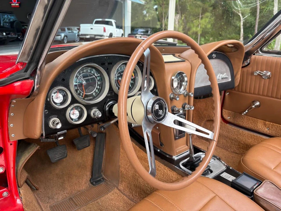 1963 Chevrolet Corvette C2 - Image 28 of 31