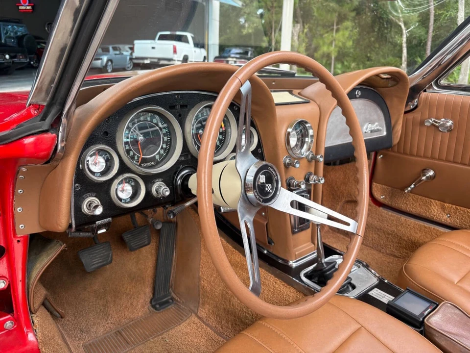 1963 Chevrolet Corvette C2 - Image 28 of 31