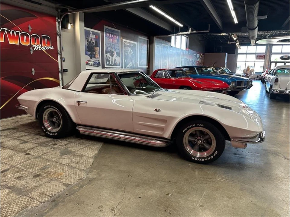 1963 Chevrolet Corvette C2 - Image 13 of 31