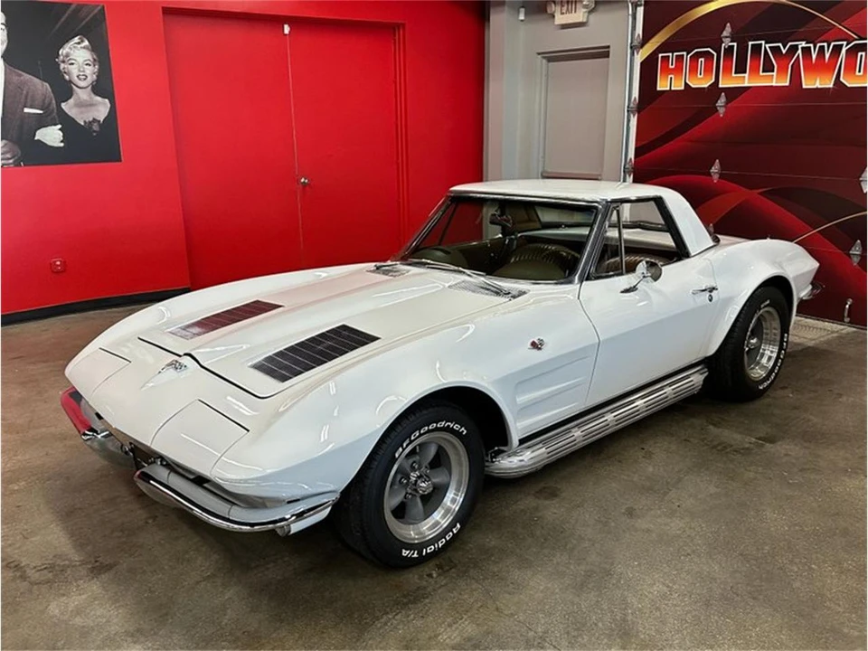 1963 Chevrolet Corvette C2 - Image 28 of 31