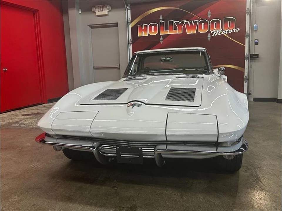 1963 Chevrolet Corvette C2 - Image 10 of 31