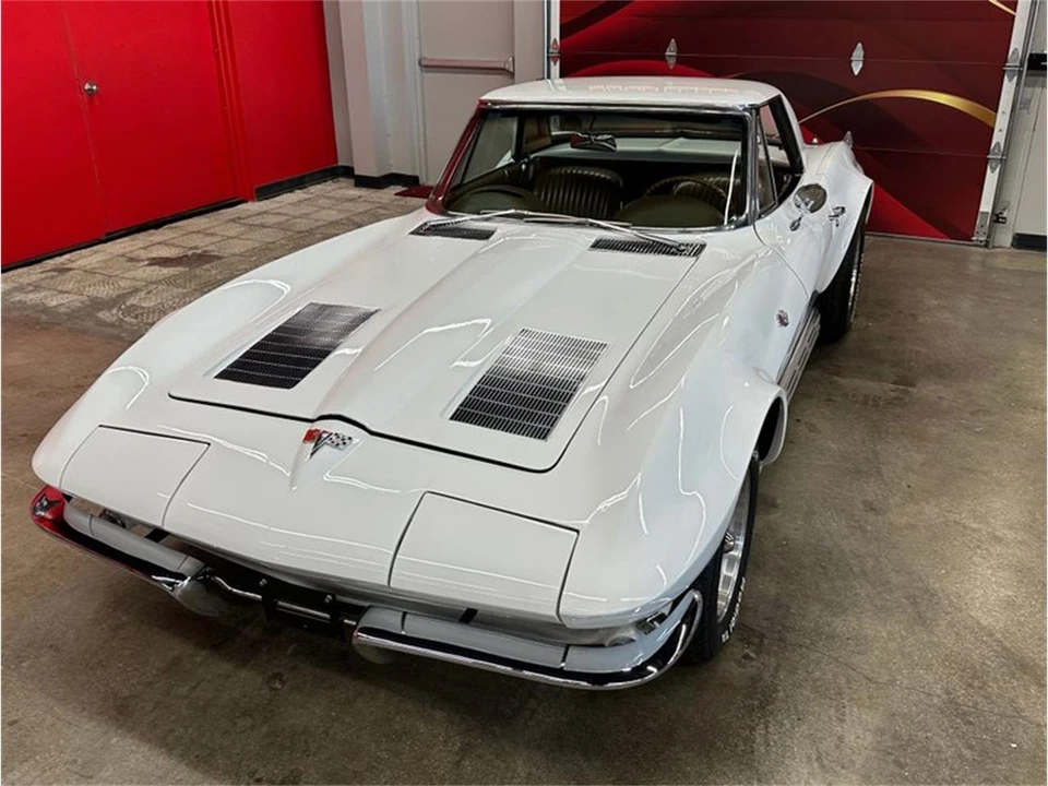 1963 Chevrolet Corvette C2 - Image 29 of 31