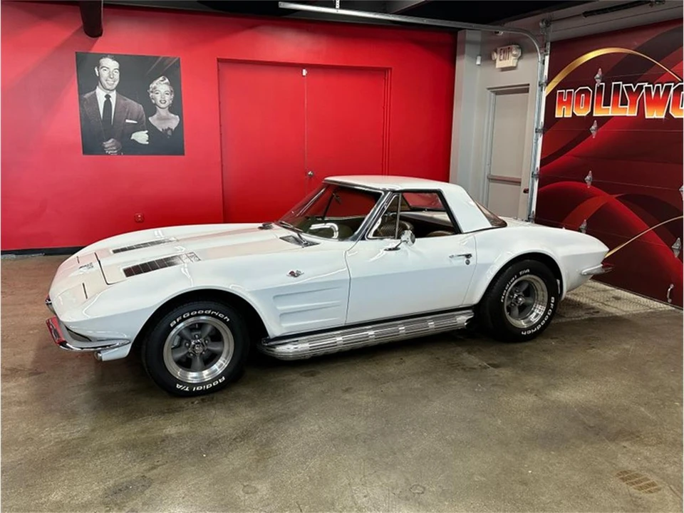 1963 Chevrolet Corvette C2 - Image 26 of 31
