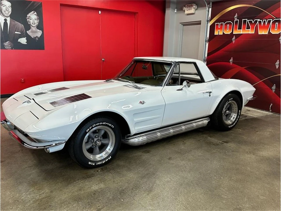1963 Chevrolet Corvette C2 - Image 27 of 31