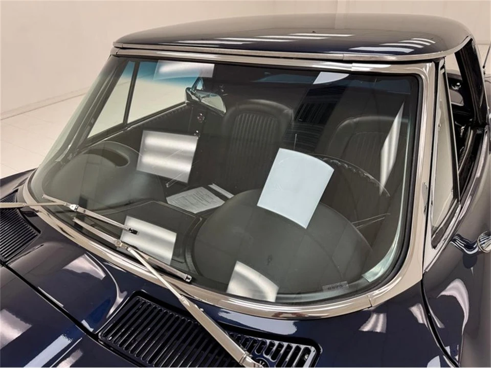 1963 Chevrolet Corvette C2 - Image 23 of 31