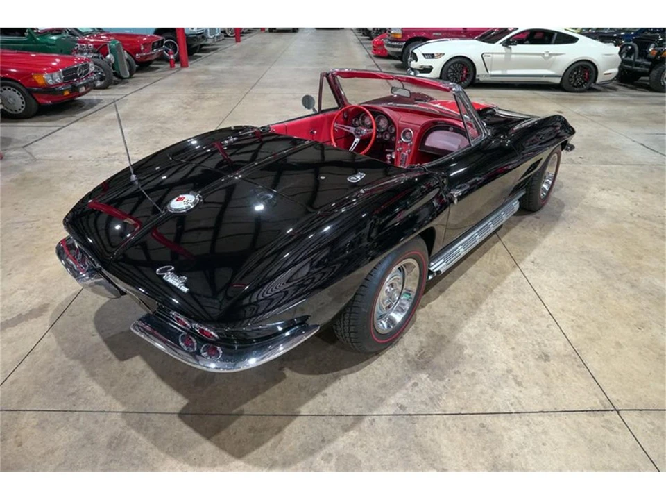 1963 Chevrolet Corvette C2 - Image 17 of 31