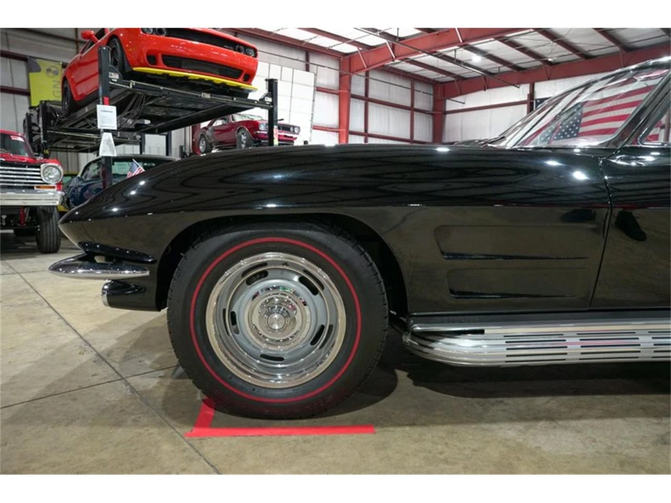 1963 Chevrolet Corvette C2 - Image 3 of 31