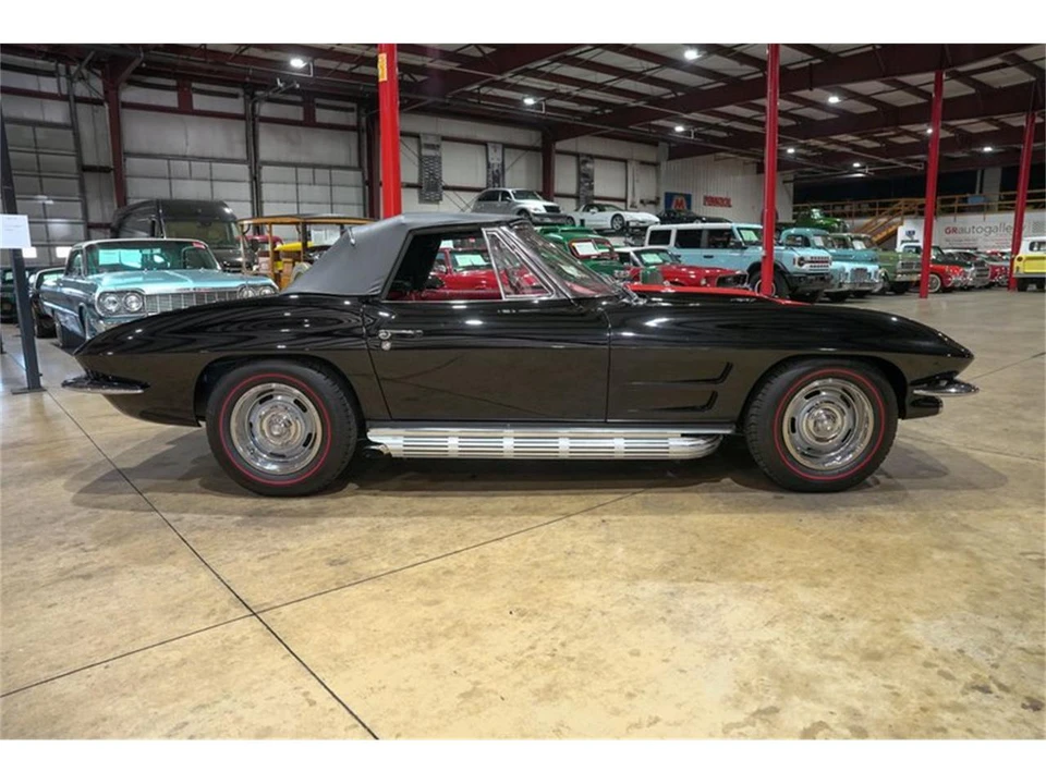 1963 Chevrolet Corvette C2 - Image 25 of 31