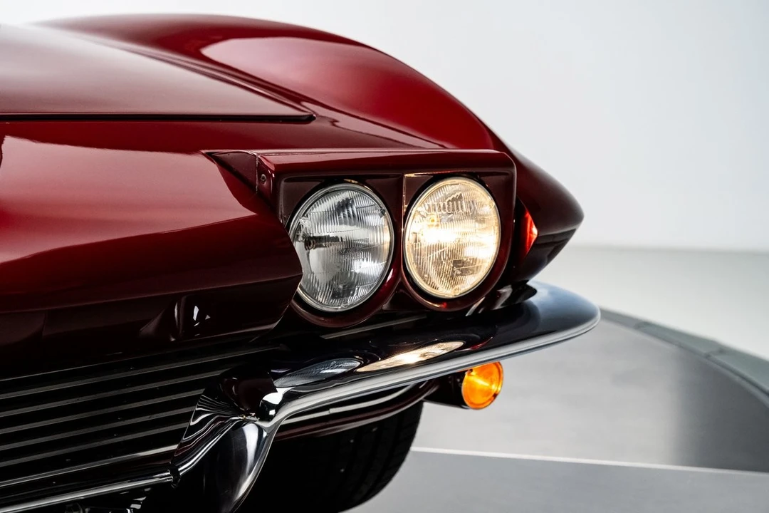 1963 Chevrolet Corvette C2 - Image 18 of 31