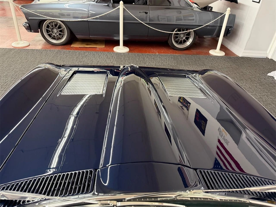 1963 Chevrolet Corvette C2 - Image 19 of 31