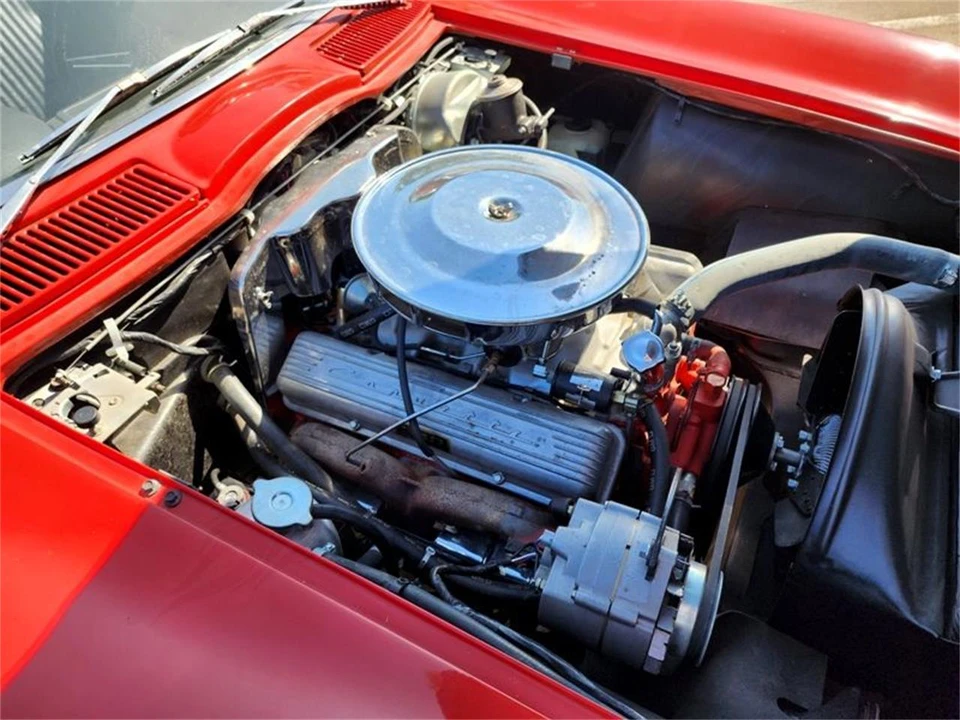 1963 Chevrolet Corvette C2 - Image 10 of 12