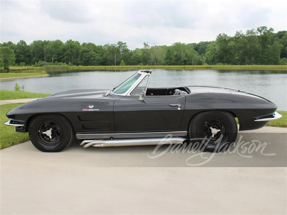 1963 Chevrolet Corvette C2 - Image 2 of 5