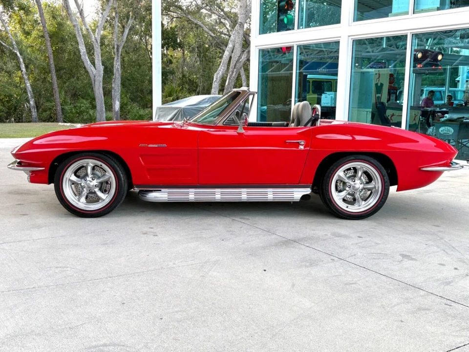 1963 Chevrolet Corvette C2 - Image 11 of 12
