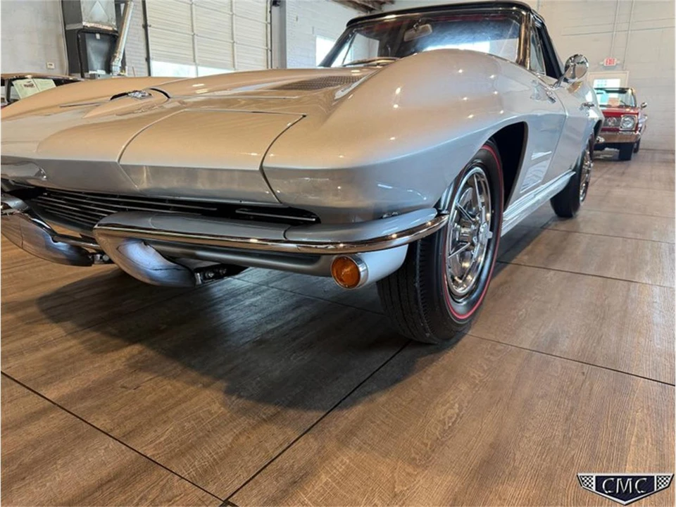 1963 Chevrolet Corvette C2 - Image 27 of 31