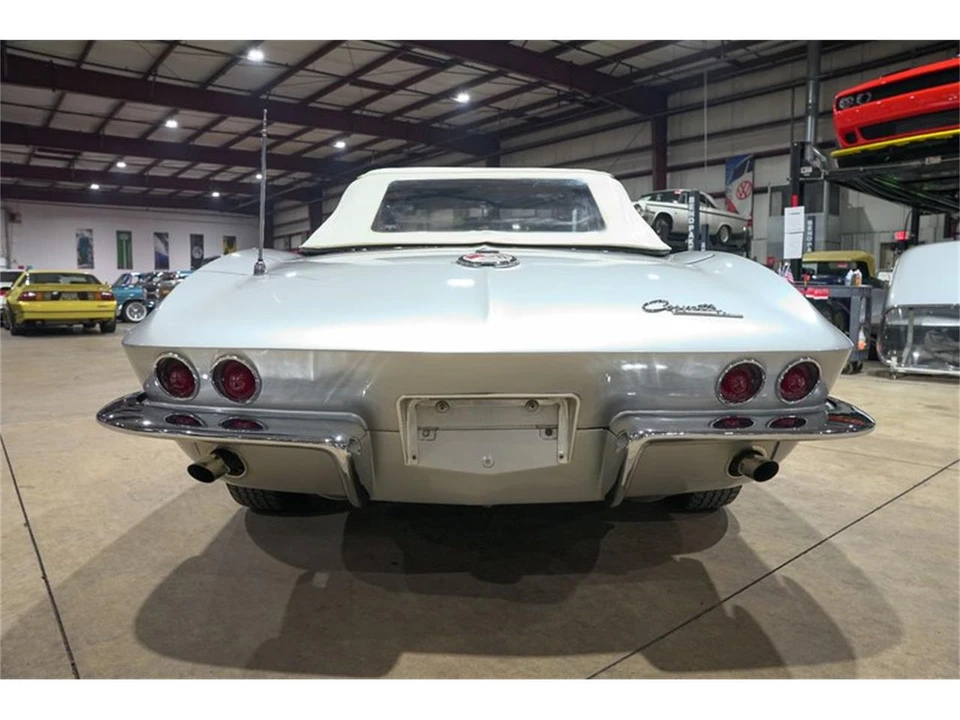1963 Chevrolet Corvette C2 - Image 21 of 31