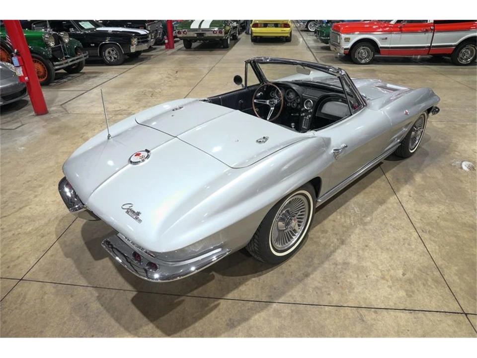 1963 Chevrolet Corvette C2 - Image 17 of 31