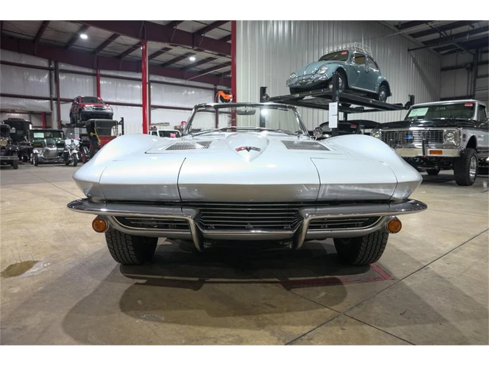 1963 Chevrolet Corvette C2 - Image 13 of 31