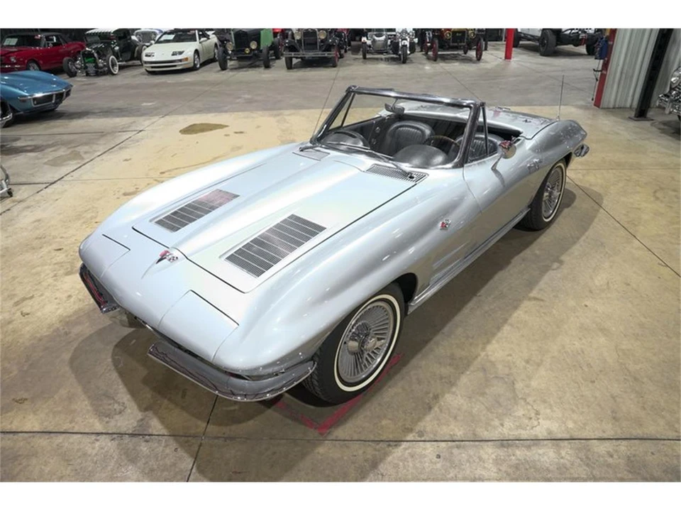 1963 Chevrolet Corvette C2 - Image 15 of 31