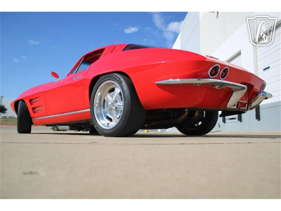1963 Chevrolet Corvette C2 - Image 11 of 31