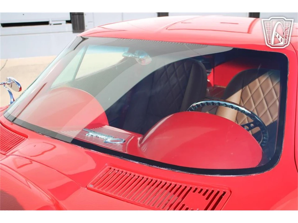 1963 Chevrolet Corvette C2 - Image 28 of 31