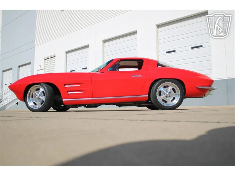 1963 Chevrolet Corvette C2 - Image 8 of 31