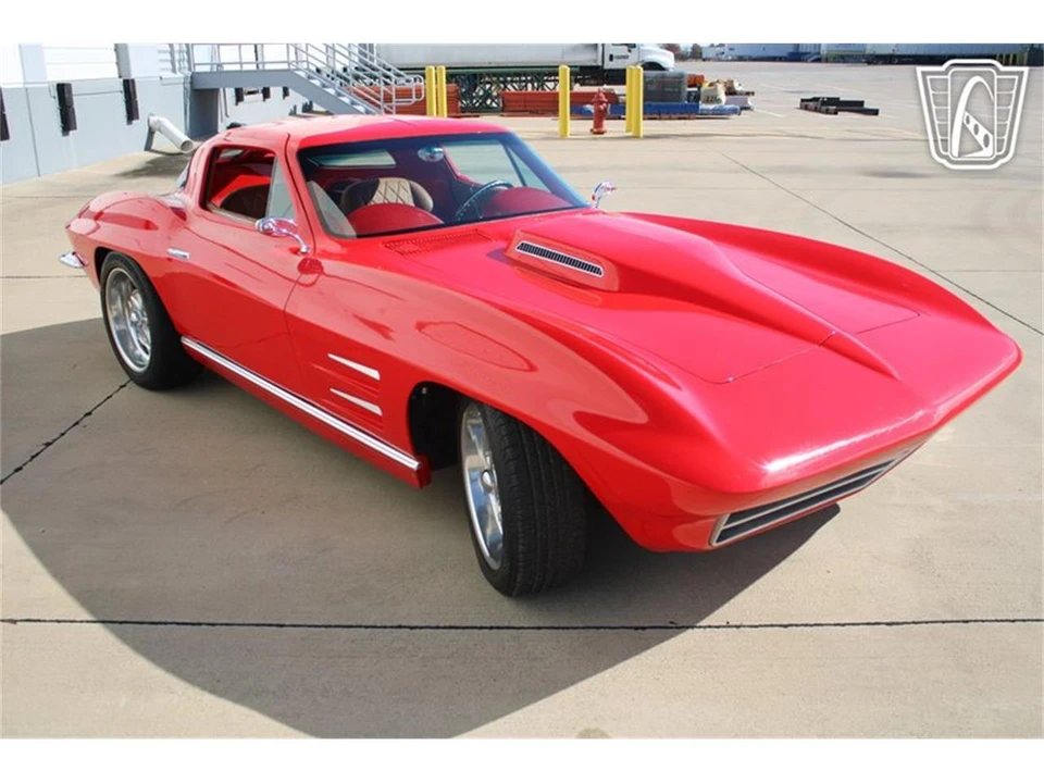 1963 Chevrolet Corvette C2 - Image 18 of 31