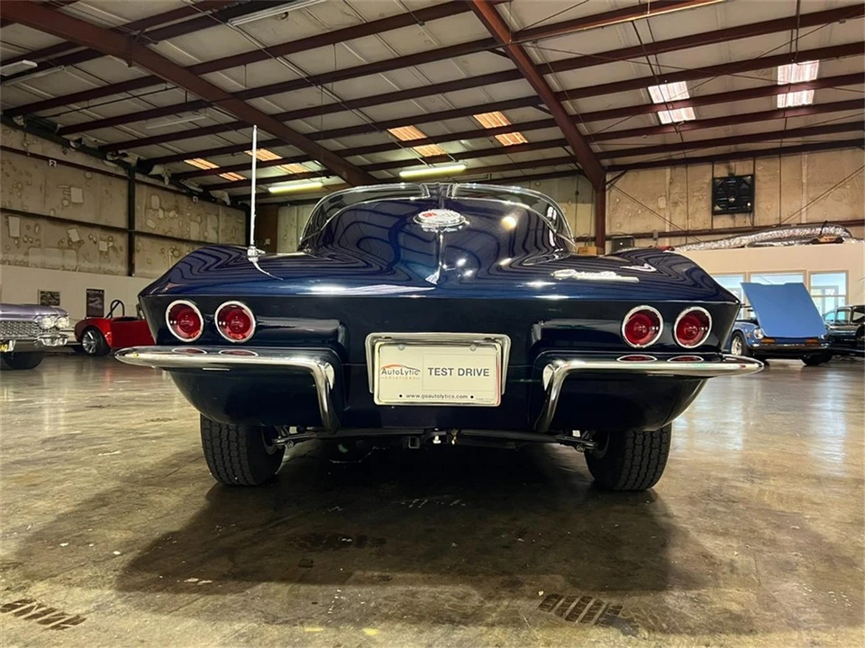 1963 Chevrolet Corvette C2 - Image 13 of 31