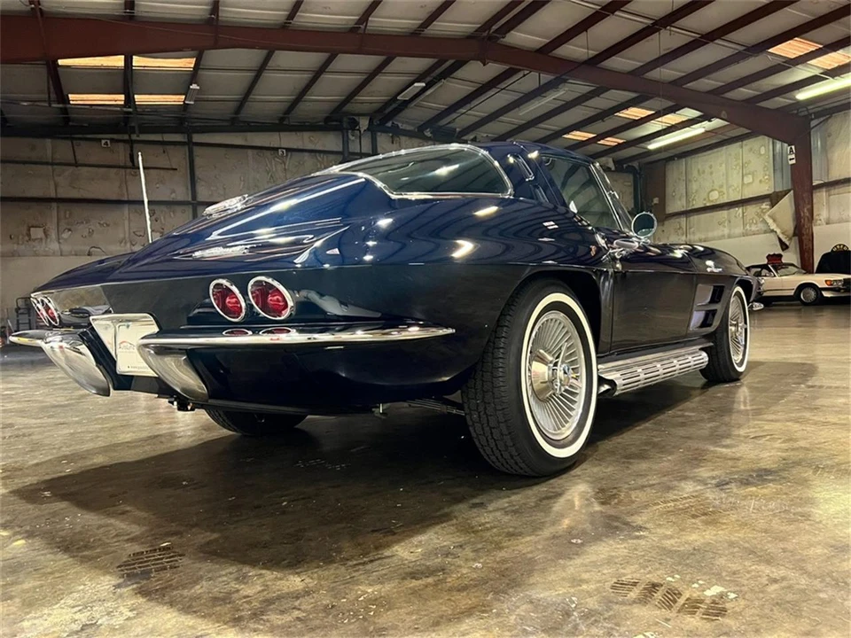 1963 Chevrolet Corvette C2 - Image 17 of 31
