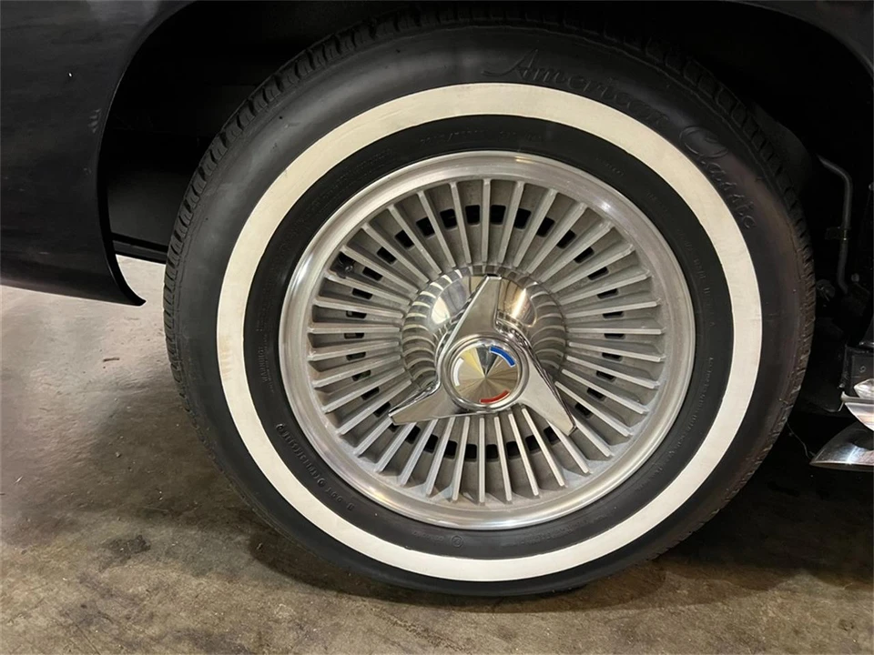 1963 Chevrolet Corvette C2 - Image 30 of 31