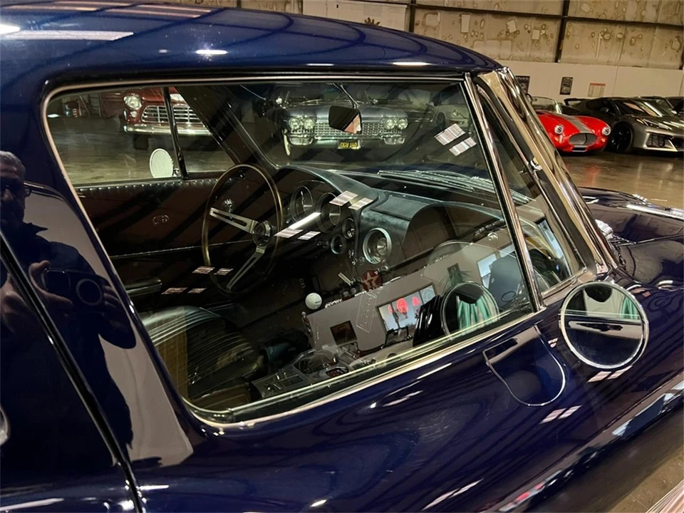 1963 Chevrolet Corvette C2 - Image 31 of 31