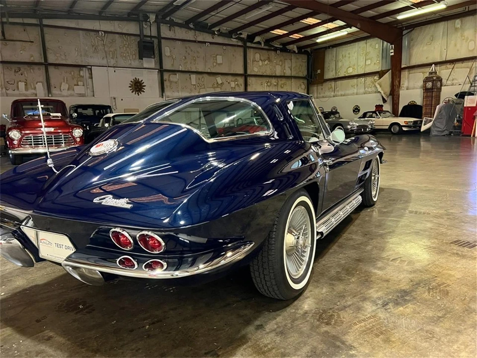 1963 Chevrolet Corvette C2 - Image 16 of 31