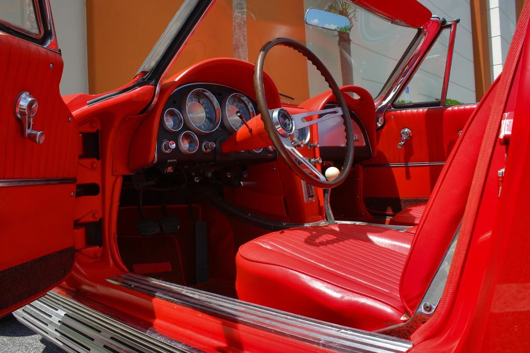 1963 Chevrolet Corvette C2 - Image 11 of 31