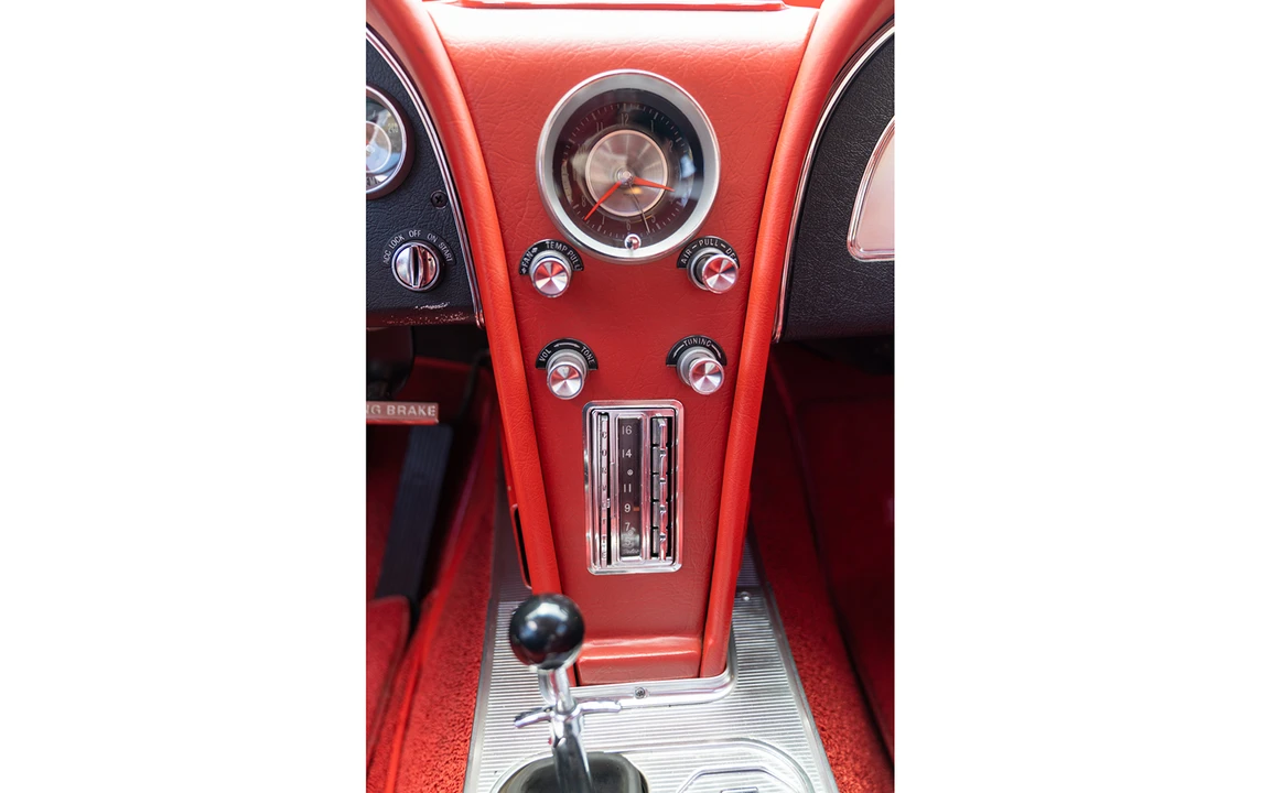 1963 Chevrolet Corvette C2 - Image 19 of 27