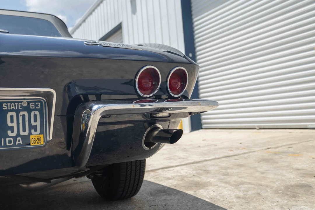 1963 Chevrolet Corvette C2 - Image 21 of 31