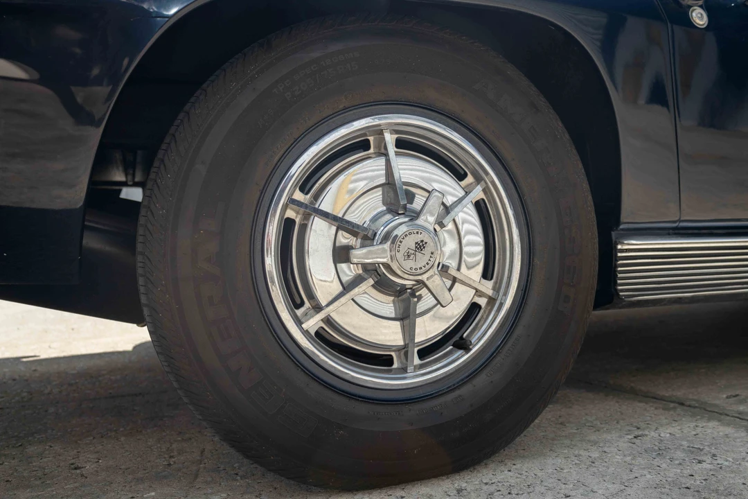 1963 Chevrolet Corvette C2 - Image 24 of 31