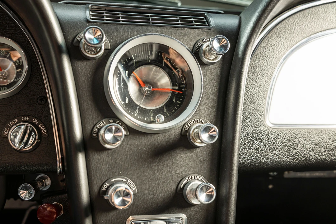 1963 Chevrolet Corvette C2 - Image 20 of 31